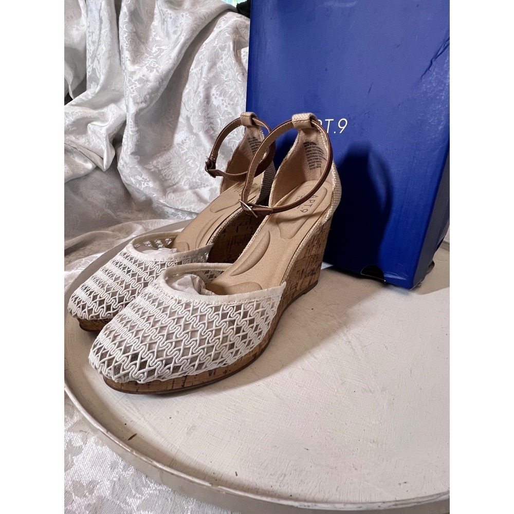 Apt 9 Jacques White Crochet Ankle Strap Cork Wedge Sandals Women 8.5 Memory Foam